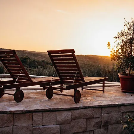 Βίλα Roza - One Bedroom With Swimming Pool